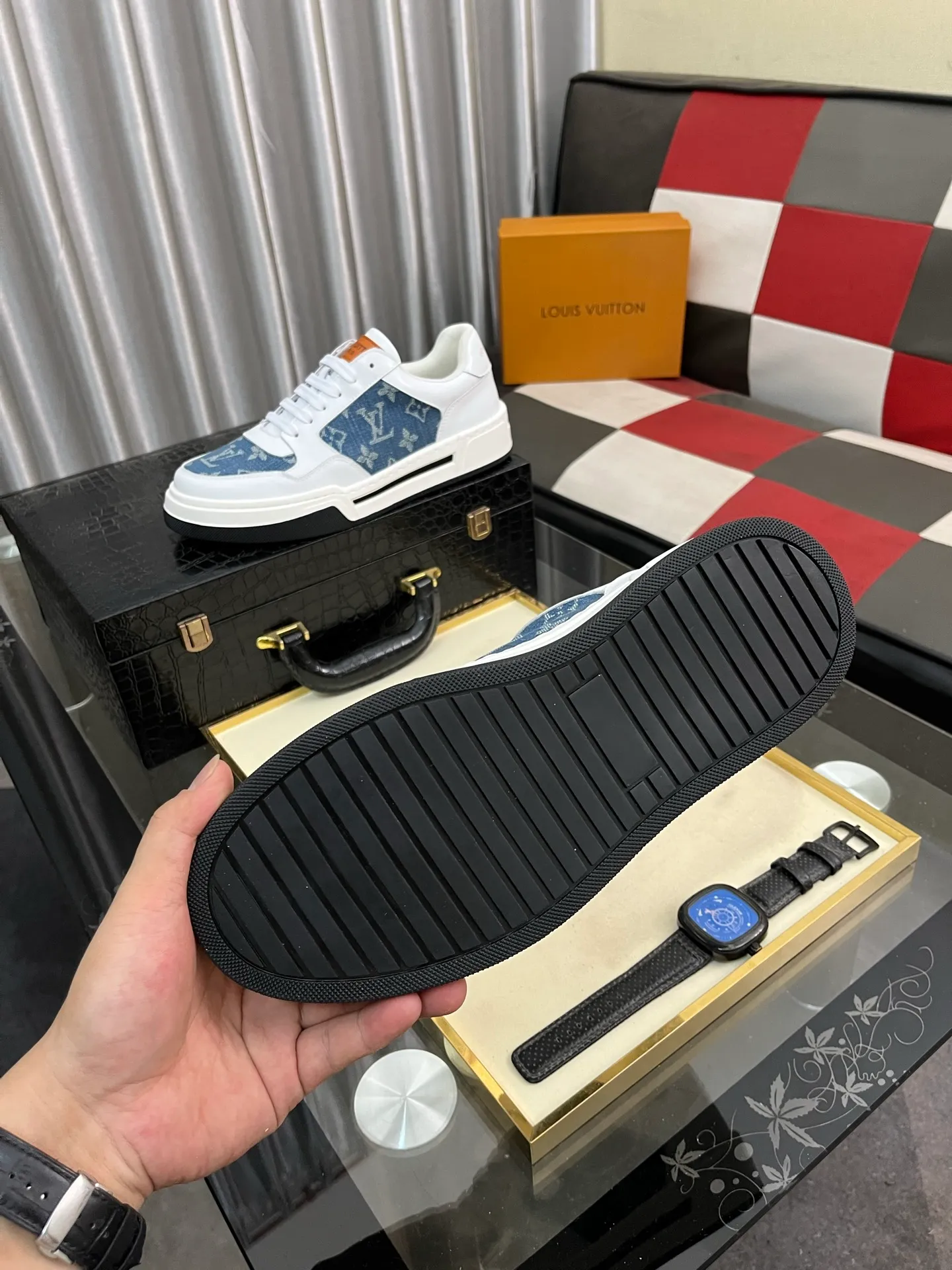 Men's Men's Shoes💰420⌚️⌚️《Lv*》The latest and most popular casual shoes, top brand [seduce] luxury~purchase, top~quality. [Strong] The upper is made of imported breathable cowhide with cloth material ➕ breathable sheepskin feet (•) and fine workmanship. Original personalized fashionable soft rubber wear-resistant outsole, size: 38-442️⃣colors available